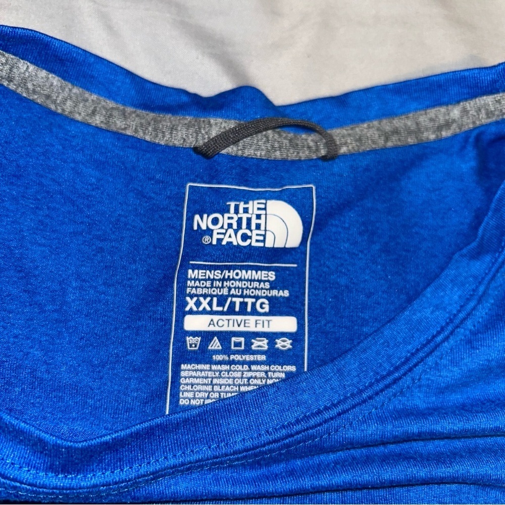 North face men's "No days off" shirt - Picture 2 of 3